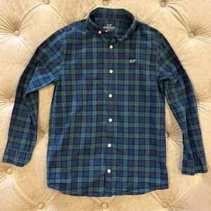 Vineyard Vines blue and green long sleep button down shirt. Boys medium 12-14